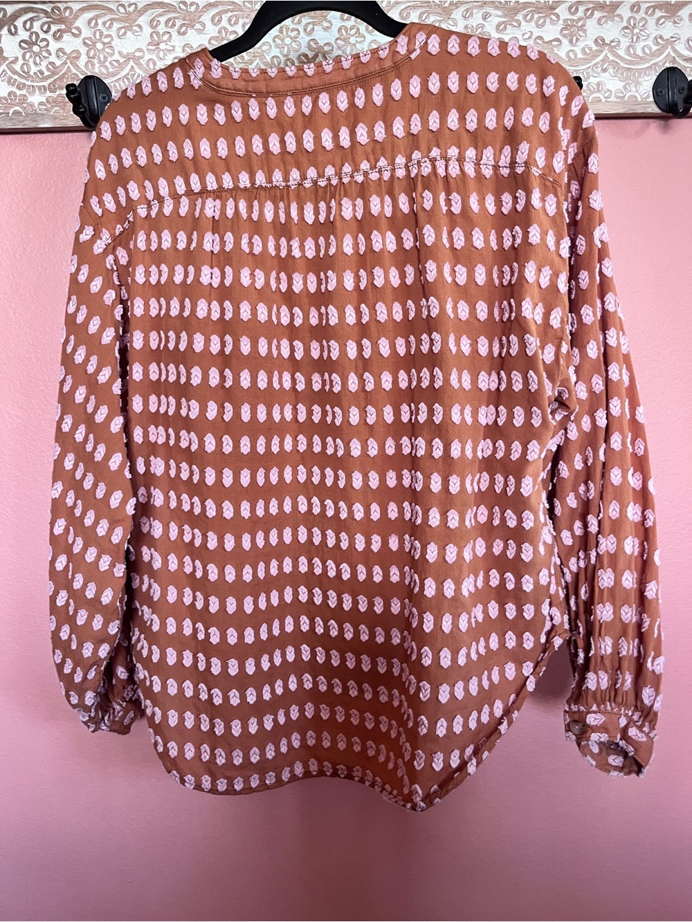 Anthropologie Pilcro & the Letterpress terracotta puff-sleeve blouse - Picture 6 of 9